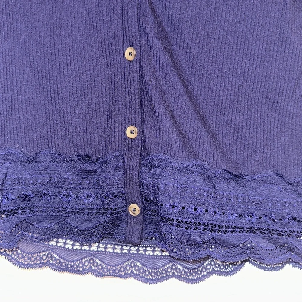 Justice navy‎ blue lace trim size 14 v neck button front top lightweight spring
